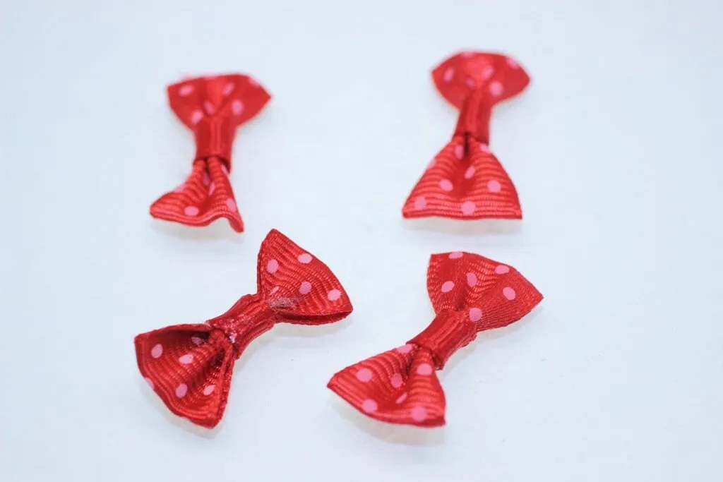 10 pcs Bow Tie Clasp - Grosgain Bow Tie - Bow Tie Ribbon - Dotted Red Bow Tie - 25 mm x 15 mm - Trimming Mini Bow Tie - Sewing Supplies