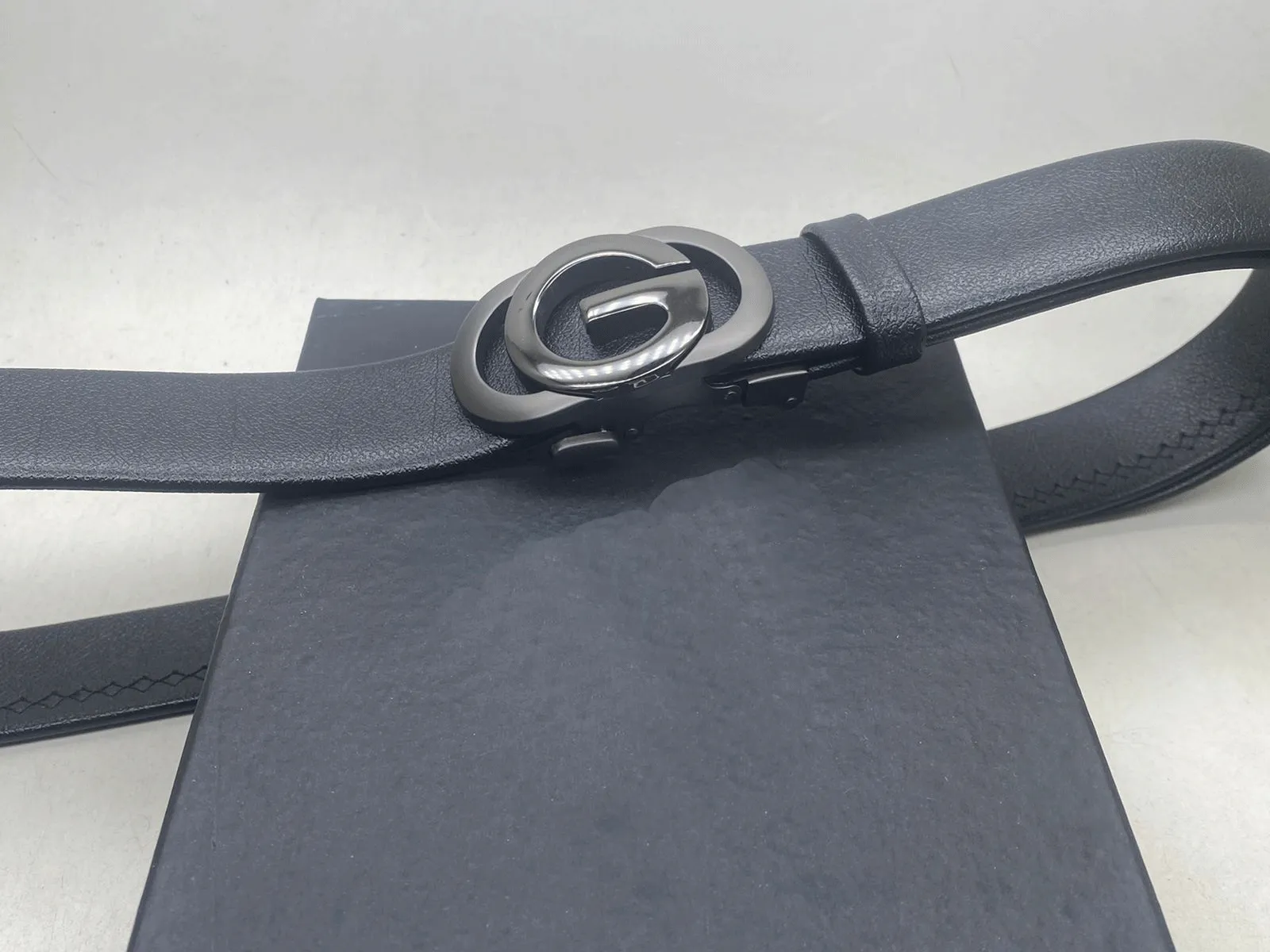 Centric G Designer Buckle With Leather Strap Belt For Men's-JonasParamount