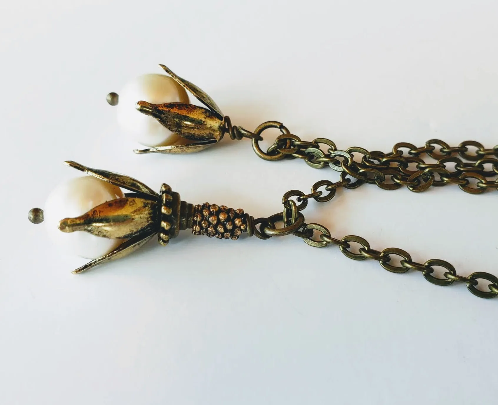 Single Pearl Necklace With Antique Bronze Chain
