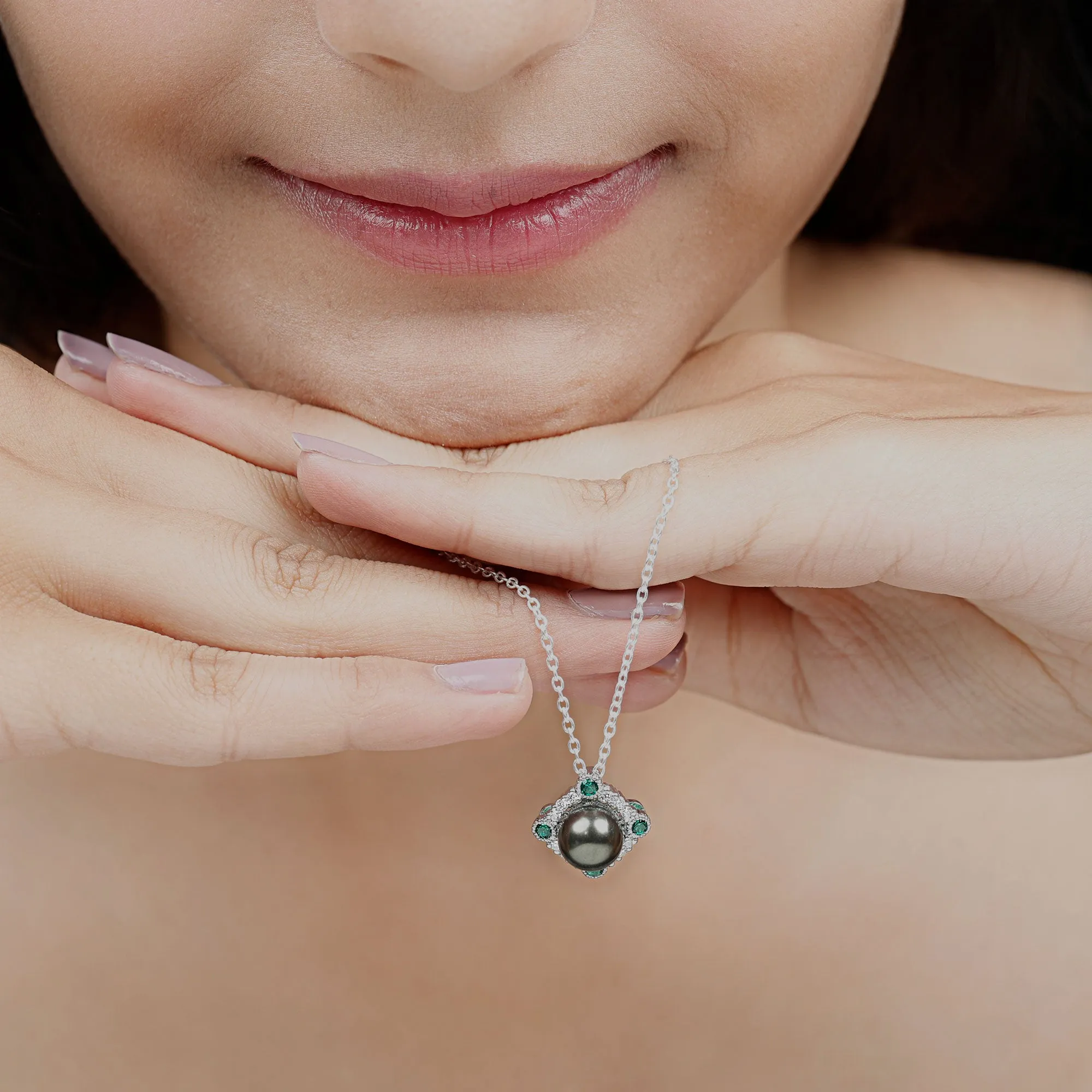 Vintage Inspired Tahitian Pearl Pendant with Emerald